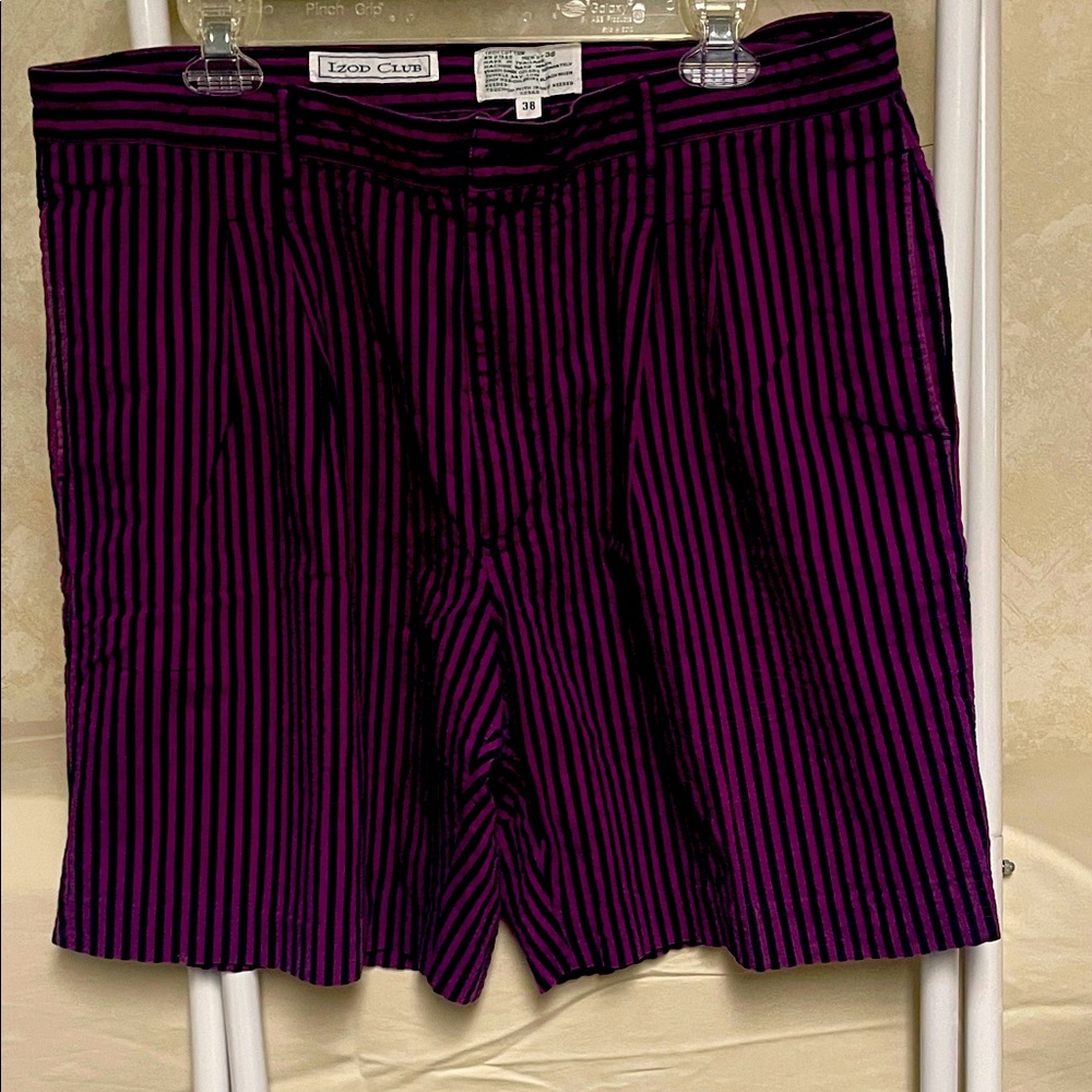 Men’s shorts.
Izod Black and Purple Stripe